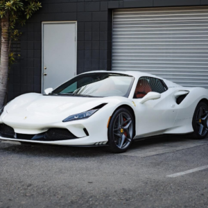 فيراري اف٨ تروبيتو